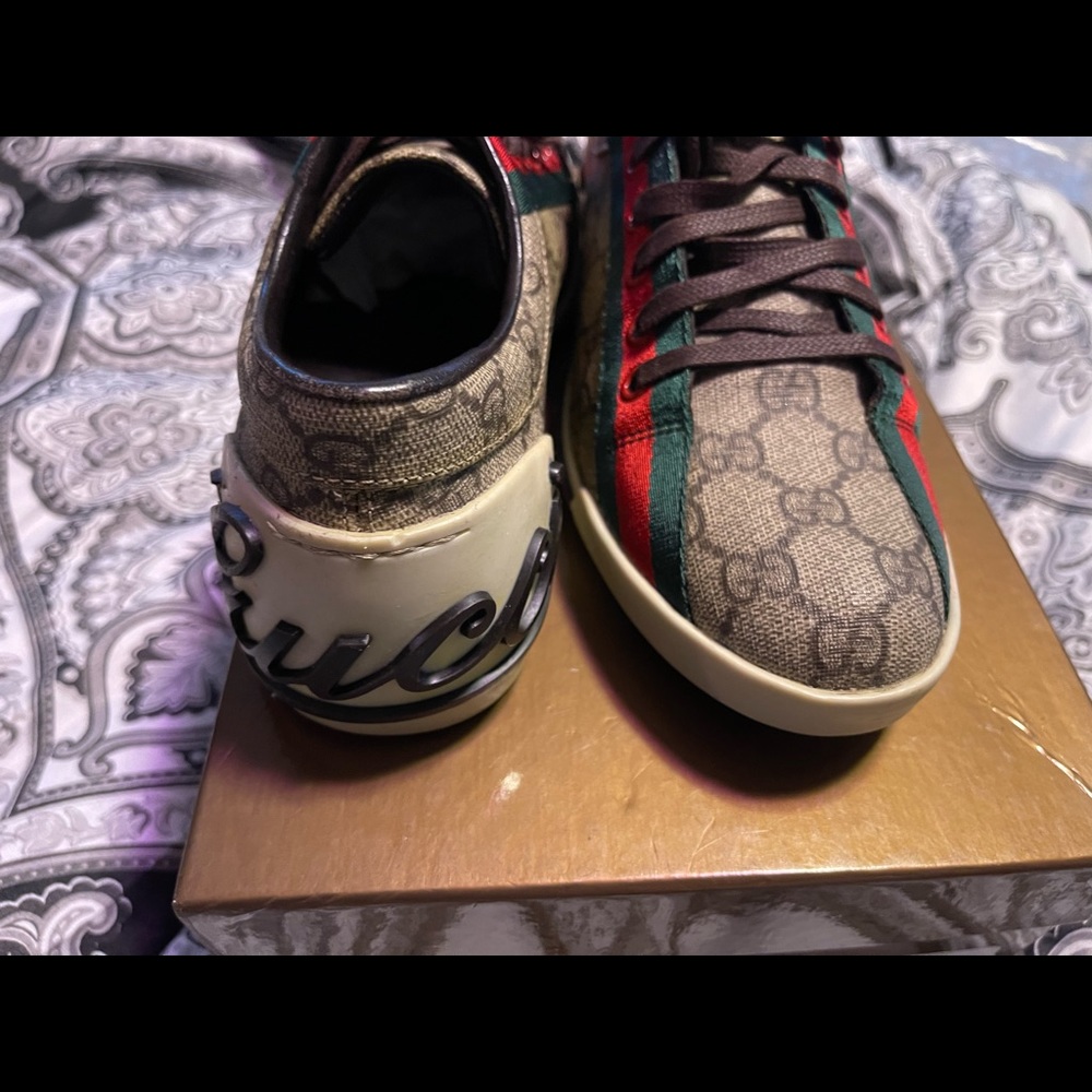 Gucci Sneakers Women size 7 1/2.